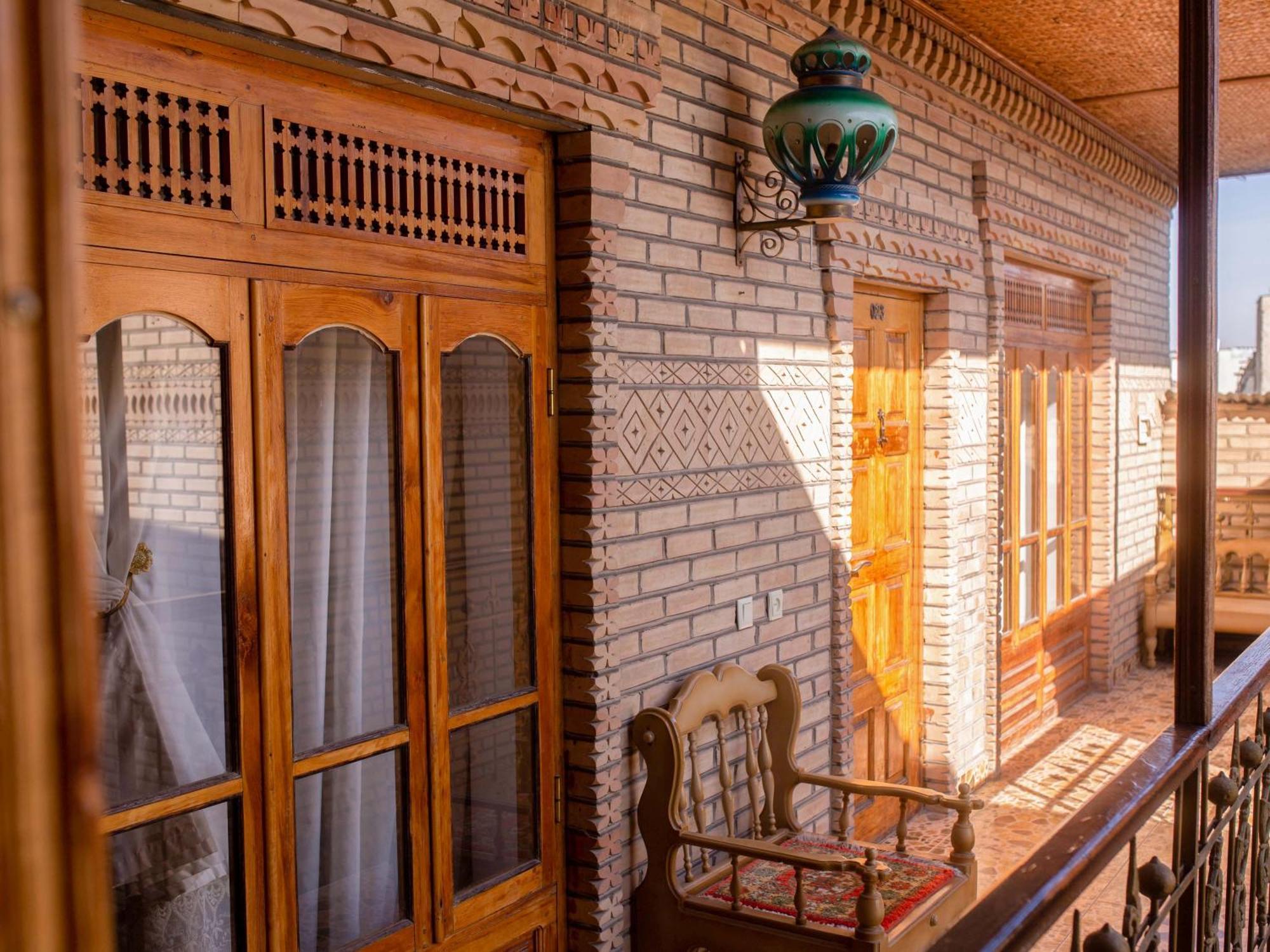 Sasha & Son Hotel Boukhara Extérieur photo